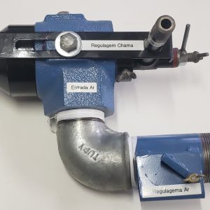 Maçarico a óleo, com opção de bico para funcionar a gás novo, cap. 30kg  a 1 ton. Alumio, ventoinha ½ CV a 7,5CV, atinge até 1.400°C, e 1.000.000 Kcal. Entrada de ar 2”, entrada de oleo3/4”, consumo de óleo de acordo c/ o ventoinha  de 5 a 80 litros hora